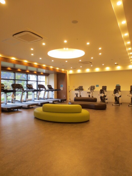 スカイズタワー＆ガーデン(908)の物件外観写真