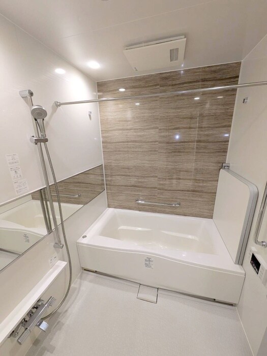 スカイズタワー＆ガーデン(908)の物件内観写真