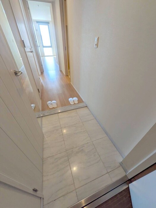 スカイズタワー＆ガーデン(908)の物件内観写真