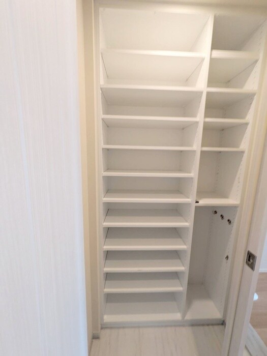 スカイズタワー＆ガーデン(908)の物件内観写真