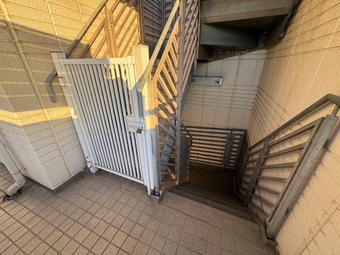 リバ－サイド皐月の物件外観写真