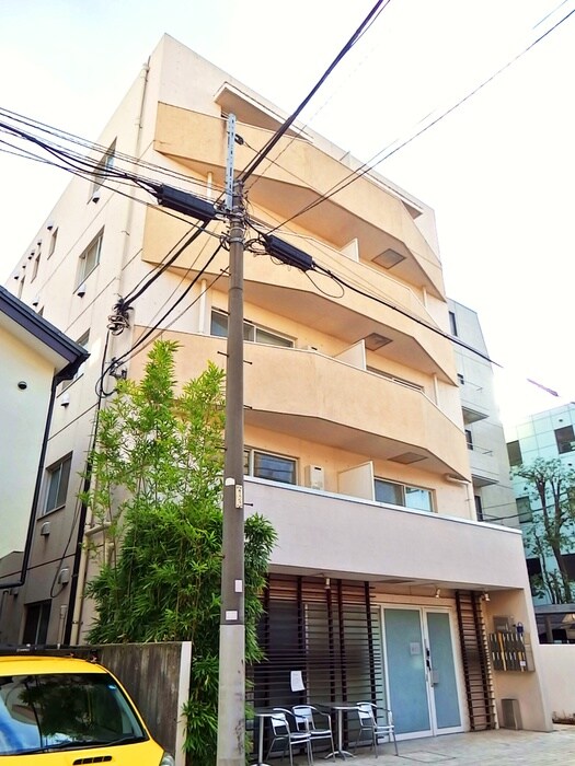 麻布イ－ストコ－トの物件外観写真