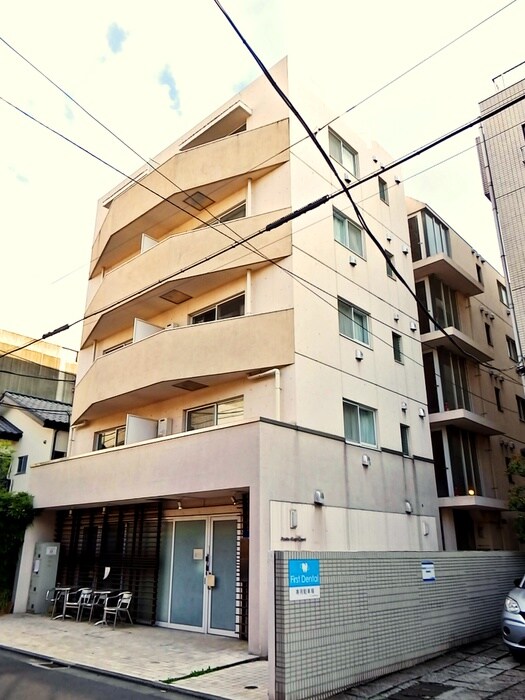 麻布イ－ストコ－トの物件外観写真