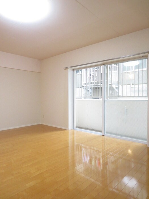 麻布イ－ストコ－トの物件内観写真