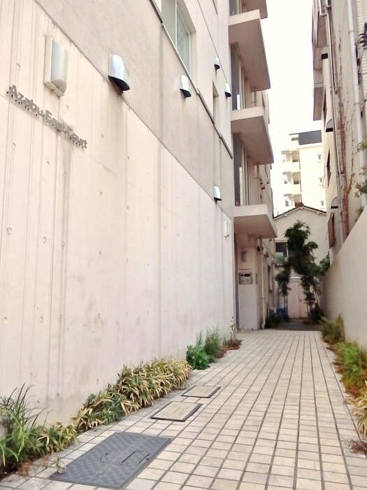 麻布イ－ストコ－トの物件外観写真