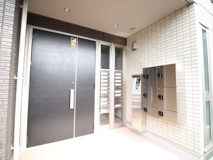 エルサンテの物件外観写真