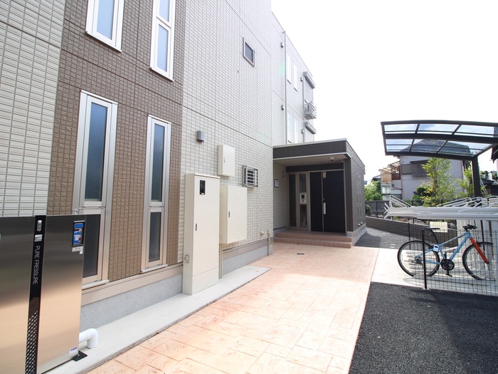 エルサンテの物件外観写真