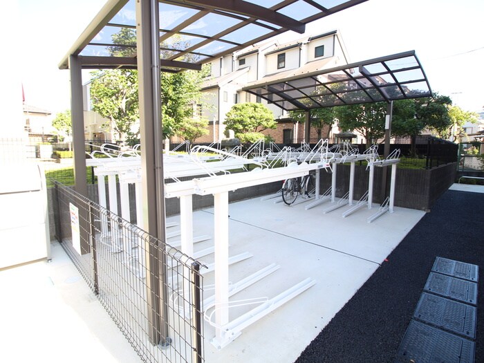 エルサンテの物件外観写真