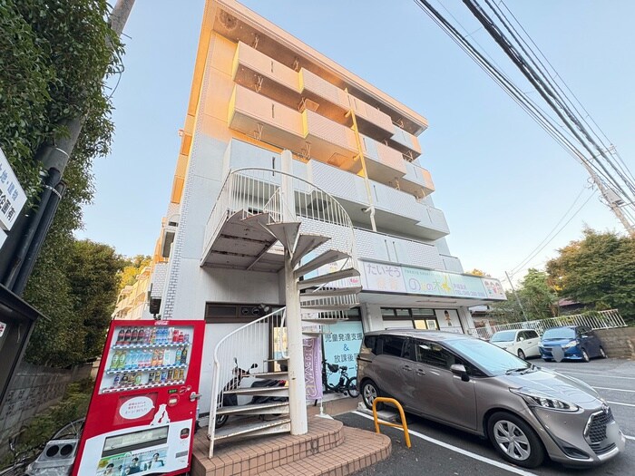 ビュ－フラット・ナカイの物件外観写真