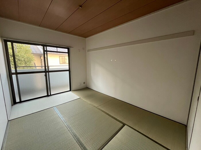 ビュ－フラット・ナカイの物件内観写真