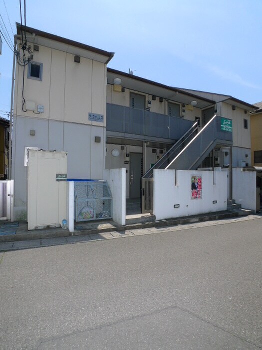 ラ・ヴィーニュⅢの物件外観写真