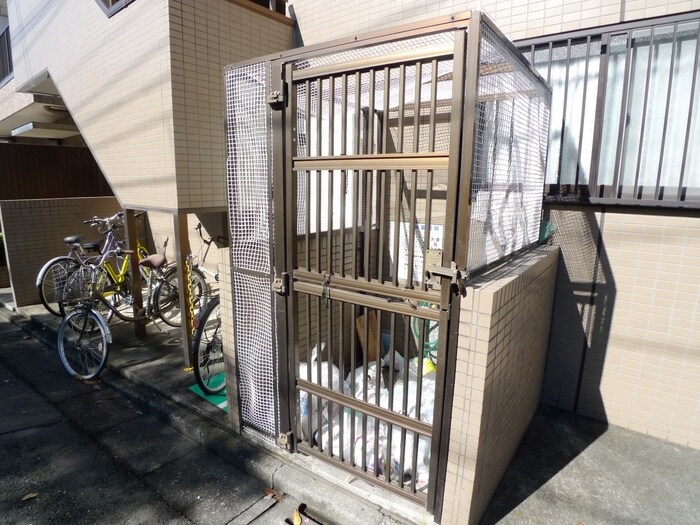 サンエスコ－ト所沢の物件外観写真