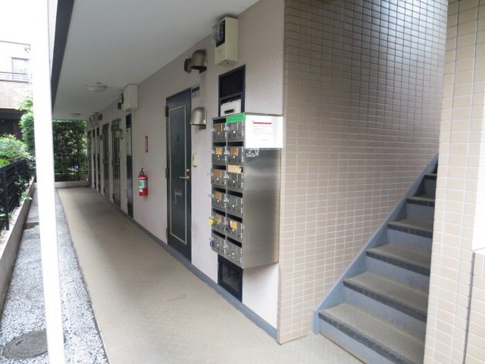 サンエスコ－ト所沢の物件外観写真