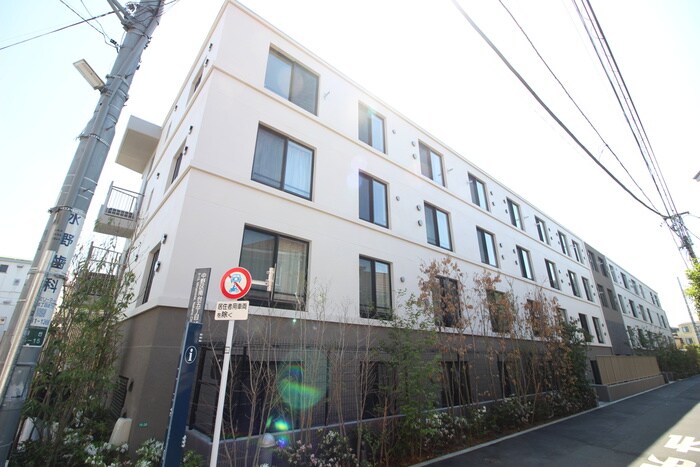 ラクラス中野南台の物件外観写真