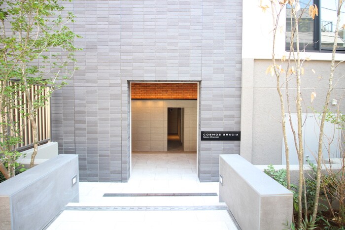 ラクラス中野南台の物件外観写真