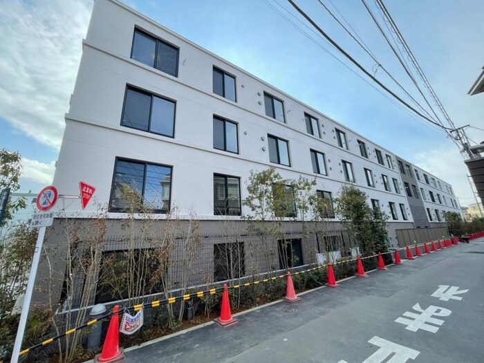 ラクラス中野南台の物件外観写真