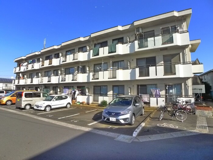 平和マンションの物件外観写真