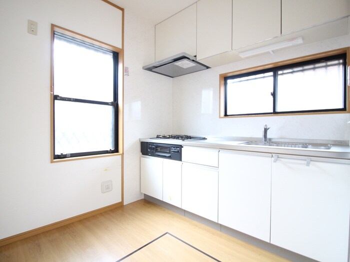 もみの木プレイスＢの物件内観写真