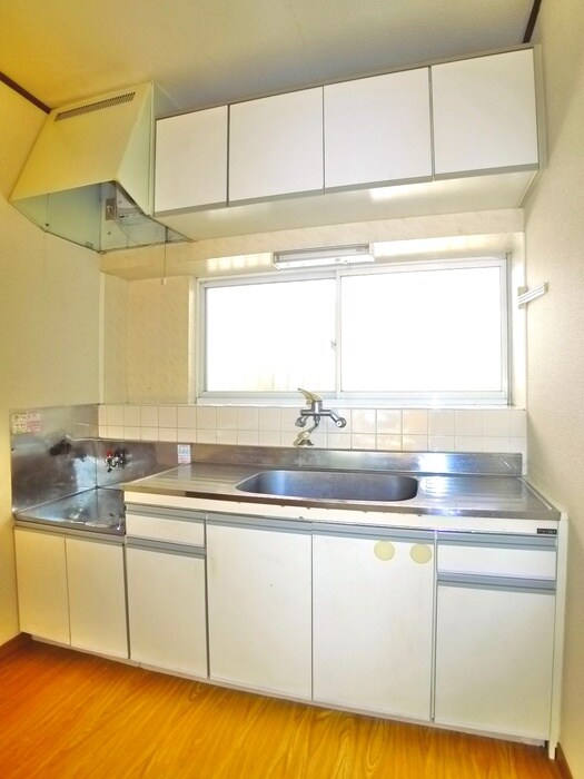 五香メゾネットの物件内観写真