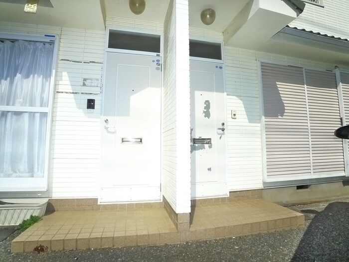 五香メゾネットの物件外観写真