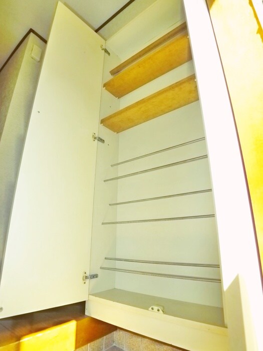 五香メゾネットの物件内観写真