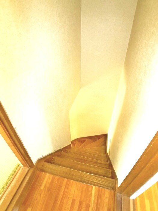 五香メゾネットの物件内観写真