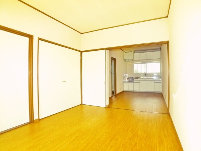 五香メゾネットの物件内観写真