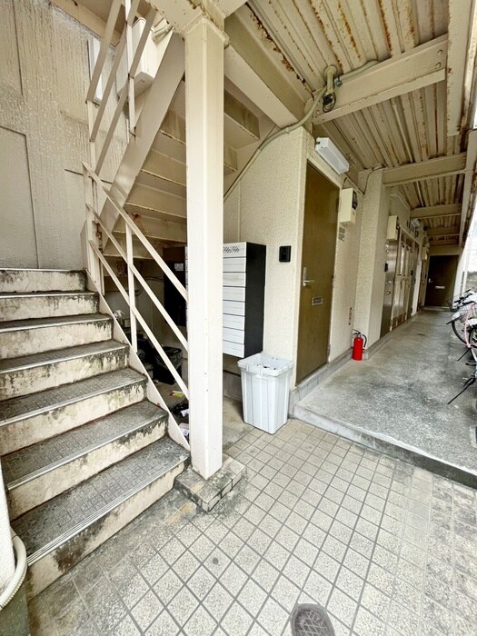 メゾン荻窪の物件外観写真