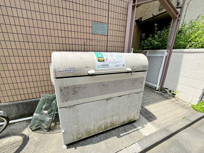 メゾン荻窪の物件外観写真