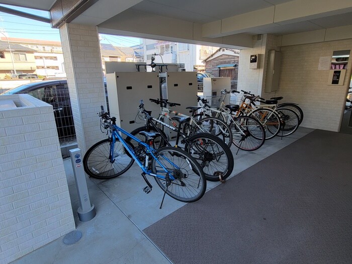 エミネックス蕨塚越の物件外観写真