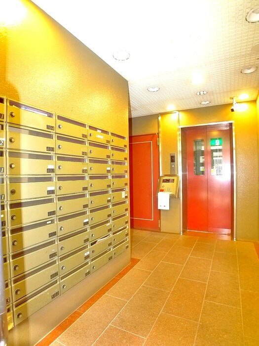 ル－ラル五番館の物件外観写真