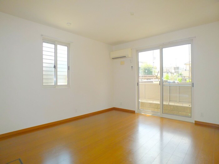 ジュ・マルティⅡの物件内観写真