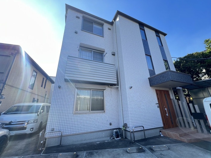 カーサエマオの物件外観写真