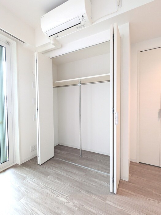 コスモリード新宿余丁町の物件内観写真