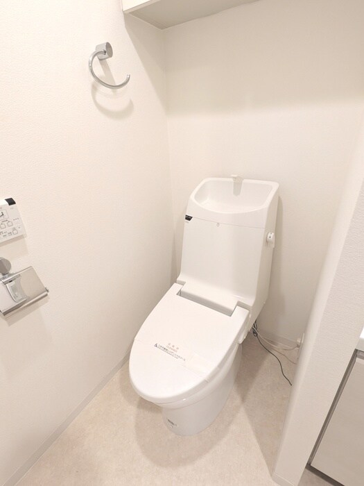 コスモリード新宿余丁町の物件内観写真