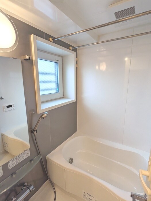 コスモリード新宿余丁町の物件内観写真