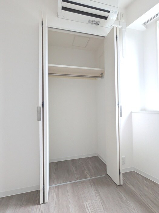 コスモリード新宿余丁町の物件内観写真