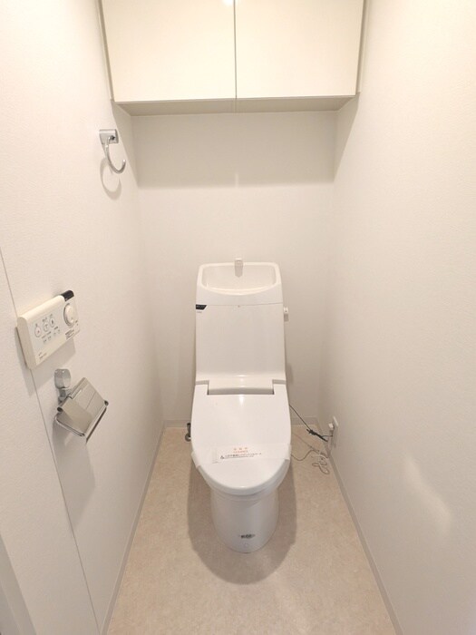 コスモリード新宿余丁町の物件内観写真