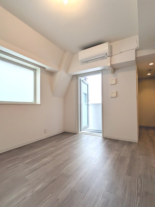 コスモリード新宿余丁町の物件内観写真