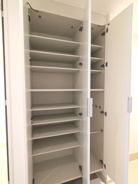 コスモリード新宿余丁町の物件内観写真