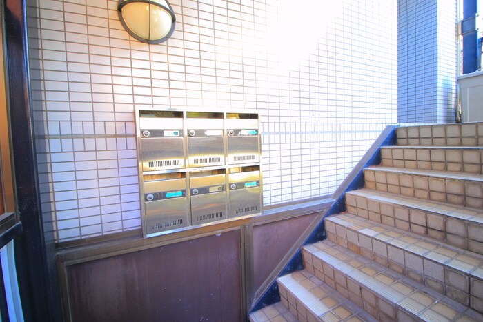 大屋ビルの物件外観写真