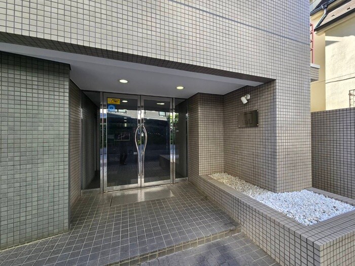 カームステージ鷺宮の物件外観写真