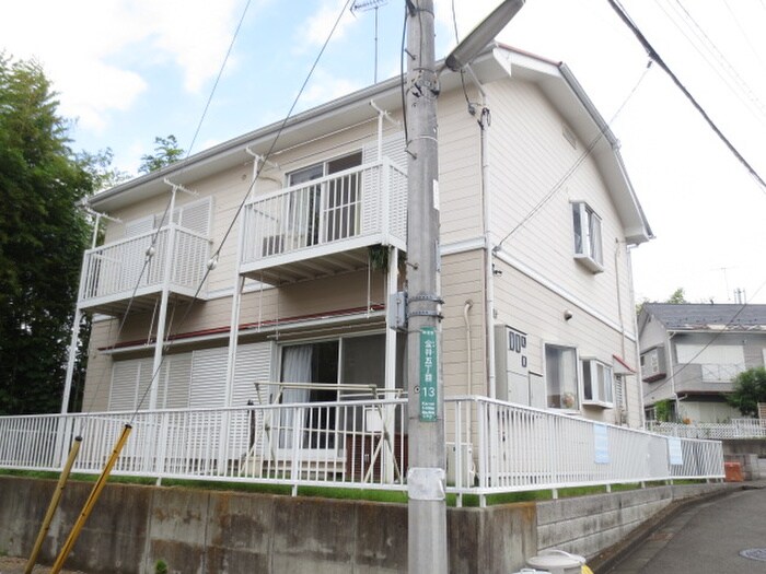 金井ビューヒルズＢ棟の物件外観写真