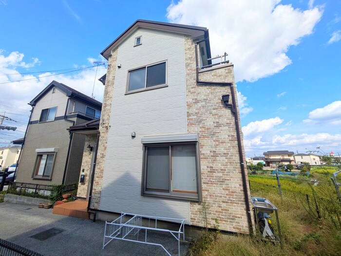 チェリーハウスの物件外観写真