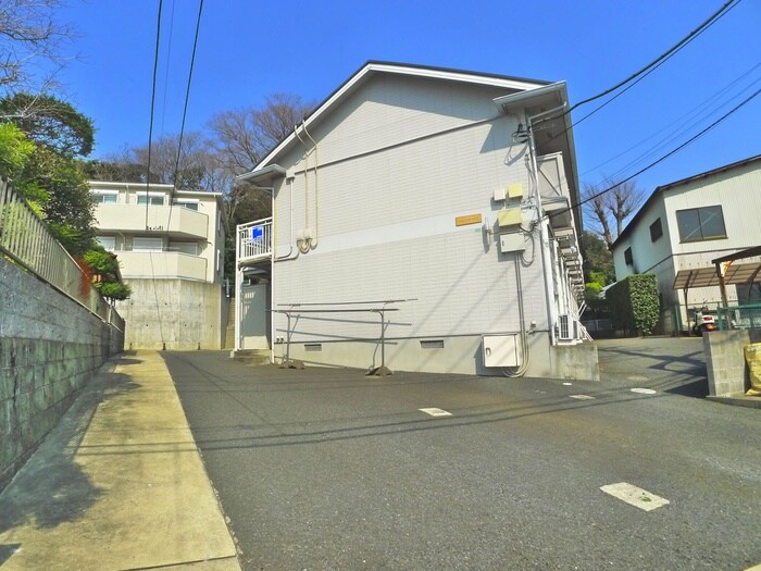 ベルコリ－ヌⅢの物件外観写真