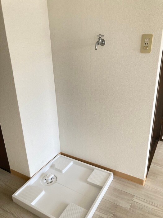 ベルコリ－ヌⅢの物件内観写真