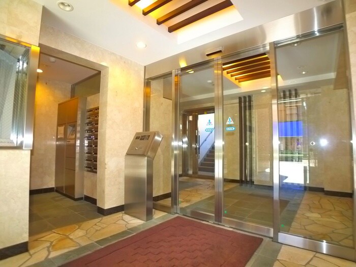 ソルパシオ亀有の物件外観写真