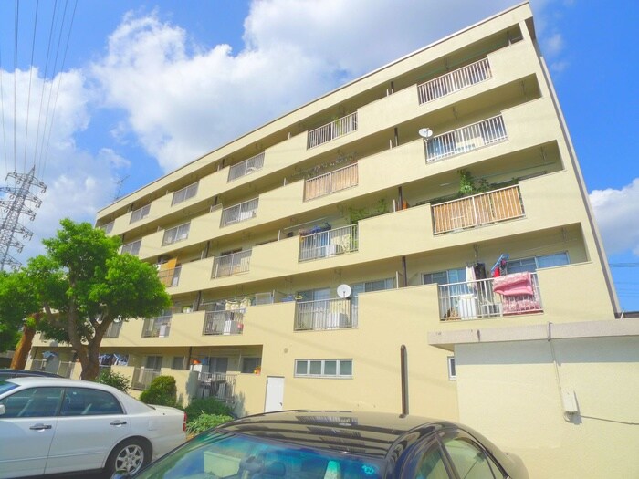 尾花第２フラワーマンションの物件外観写真