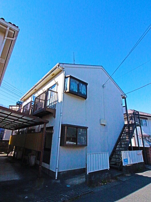 アゼリアハイツの物件外観写真