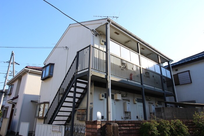 アゼリアハイツの物件外観写真